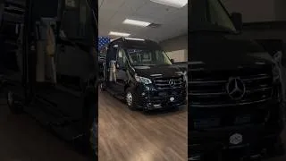 Thumbnail: Beautiful Motor home #rvlife #campervan #vanlifevoyages #travel #vanlife