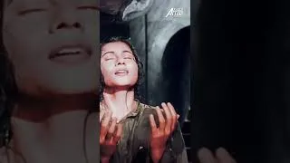 Thumbnail: मरनेवाले की आखिरी आरजू पूरी की जाती है 🥺| #DilipKumar #MughalEAzam #Hindimovies #bollywoodmovies