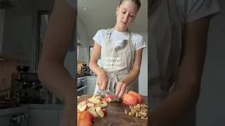 Thumbnail: Easy & High Protein 10 minute meal prep 🍎✨🤍 full recipes on YouTube