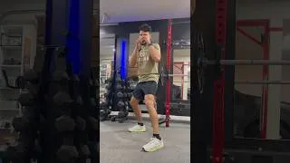 Thumbnail: Fundamental Boxing Stance 🥊