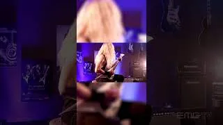 Thumbnail: EMG artist Bryce VanHoosen demonstrating the EMG JH-B/66-N and RPC
