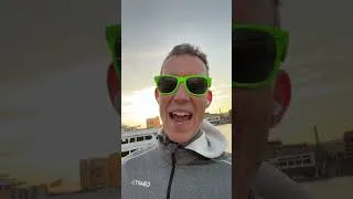 Thumbnail: Traveling Man
