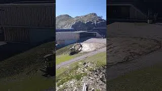 Thumbnail: Bagger in den Bergen auf 2.500 meter⛰️#mountains