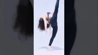 Thumbnail: AMAZING Flexible Dance Tricks ✨ #flexibility #flexible #contortion #dancevideo #dancer #swifties