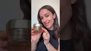 Thumbnail: Oil-Control | Double Wear Application with our Global Pro Artist