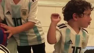 Thumbnail: Los hijos de Messi listos para el Mundial de Rusia 2018