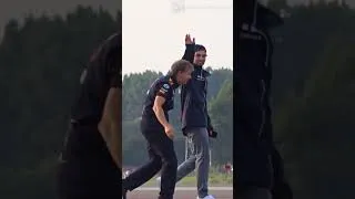 Thumbnail: Sergio Perez Jumping from Helicopter in his Private Jet after the F1 Dutch Grand Prix 2022