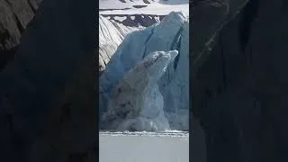 Thumbnail: Melting Glaciers and Land Grabs - What's Next for Greenland?