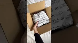 Thumbnail: Unboxing heaven ❤️ Large Grace by Portland Leather Goods #portlandleathergoods #plg