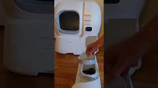 Thumbnail: No scoops, no mess! Emptying the homerunPET CS106 🧼🐾