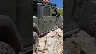 Thumbnail: Found the hole! 😂 #shorts #jeepgladiator #rockcrawling