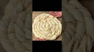 Thumbnail: Butter and Cinnamon Bun | No Kneading, Melts in Your Mouth - #shorts
