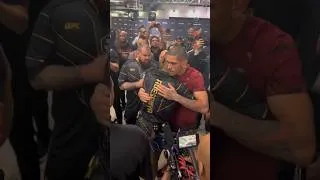 Thumbnail: Israel Adesanya hugs Alex Pereira backstage #israeladesanya #alexpereira #ufc #ufc287 #edit