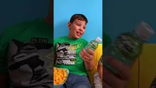 Thumbnail: 💖 Mom Shows How to Share Fairly #shorts #kids