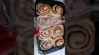 Thumbnail: Fluffy CINNAMON ROLLS Hack #recipe #dessert #foodlanguage #shorts
