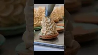 Thumbnail: 전참시에서 맛있다고 난리난 빵빠레 마카롱? 사장님 혼자 하루 500개씩 만드는 마카롱집┃Amazing tornado macarons / Korean street food
