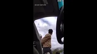 Thumbnail: Undercover detective arrests scam suspect