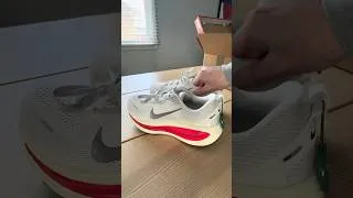 Thumbnail: Unboxing the Nike Vomero 18 #nike #unboxing #vomero