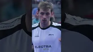 Thumbnail: 🔥Jugada épica de los Superpibes en el padel #padel #fsportinpadel #premierpadel