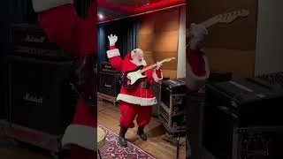Thumbnail: Santa keepin' us warm and bringing the 🔥🔥