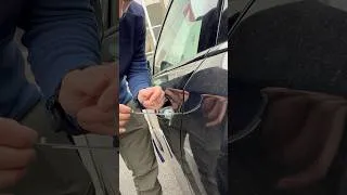 Thumbnail: Breaking Into a Mercedes WITHOUT a Key!😨 #usa #locksmith #viralvideo