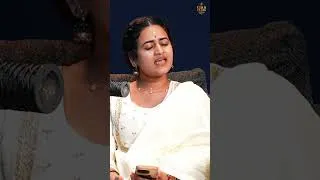 Thumbnail: Hanuman Chalisa by Soorya Gayathri on Gold Class | RJ Mayuurra