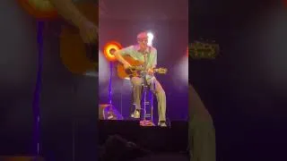 Thumbnail: James Taylor, 78, sings ‘You’ve Got a Friend’ at London’s O2 💛