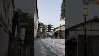 Thumbnail: Influencer Vs Reality #memesdaily #funnyshorts #japantravel #kyotosightseeing
