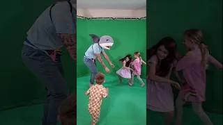 Thumbnail: Kids having fun playing Sharks in the Water with Danny Go!
