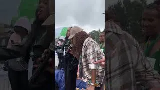 Thumbnail: Hamelmal Abate singing "Ethiopia" 🎙 in front of 10000+ runners 🔊