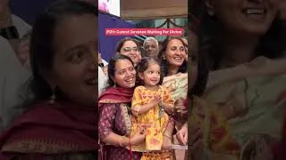 Thumbnail: Cutest Devotee Waiting For Divine#srisriravishankar #blessings #shorts