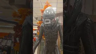 Thumbnail: I finally saw the Spirit Halloween Alien animatronic in person!