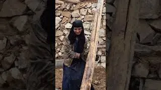 Thumbnail: Grandmother stronger than cold 🏚
