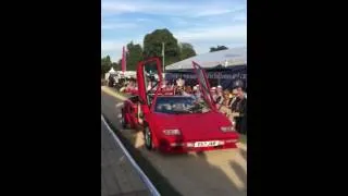 Thumbnail: Countach wins cup at 2016 Salon Prive