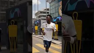 Thumbnail: A fearless young winger dreamed of conquering the world. His name? Vinícius Júnior.