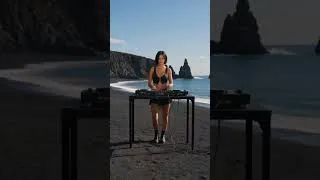 Thumbnail: Would You Listen If You Knew the Artist Was AI?