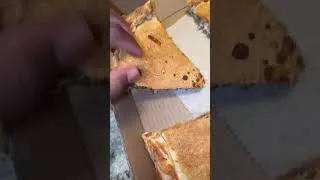 Thumbnail: Stuffed steak pizza