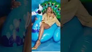 Thumbnail: Rihanna is still shining