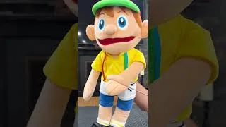 Thumbnail: Johnny Puppet vs Johnny Plush!