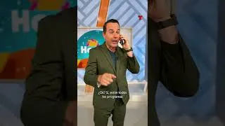 Thumbnail: 📞😂 Carlitos Calderón ya le pasó el dato a su mamá, #TelemundoAlDía es completamente GRATIS 🔥