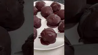 Thumbnail: Greek Yogurt Protein Balls #greekyogurt #proteinballs #highprotein