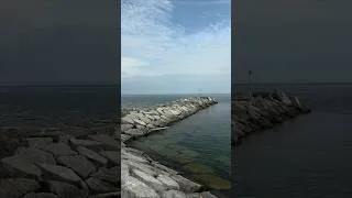 Thumbnail: The shore of Lake Ontario on the Toronto Islands. #lake #ontario #toronto
