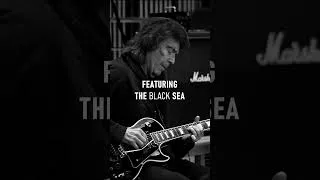 Thumbnail: Steve Hackett & Steve Rothery - ‘The Roaring Waves’ (New album out now!)