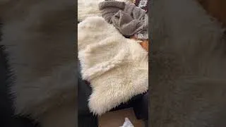Thumbnail: Unboxing the silver play button