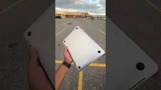 Thumbnail: 10 hzaar mai Macbook pro #viral#shortvideo#mcbookpro
