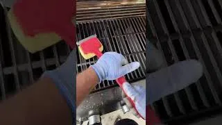 Thumbnail: OATISLIFE Efficient Grill Brush for Clean BBQs