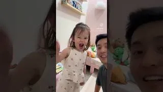 Thumbnail: What does a dinosaur say?