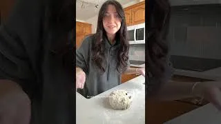 Thumbnail: EASY chocolate chip no knead bread