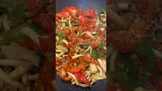 Thumbnail: Bell Pepper, Beech & King Oyster Mushrooms with minced meat. #simplerecipe #cookingathome
