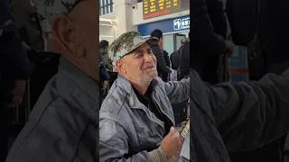 Thumbnail: Uyghur musician plays traditional song at Turpan train station #culture #xinjiang
